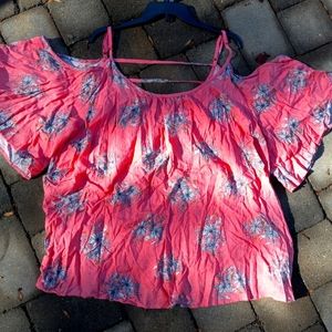 Torrid Top size 4 NWT.